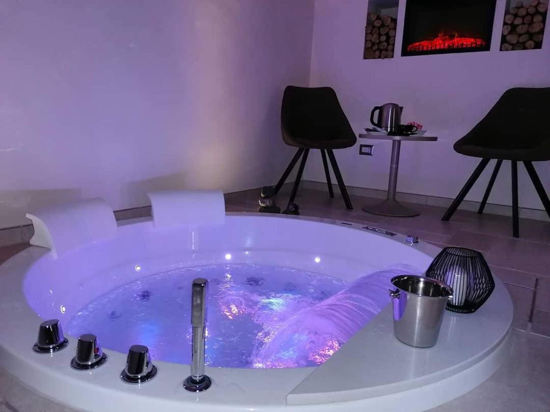 Lux Suite Таранто Экстерьер фото